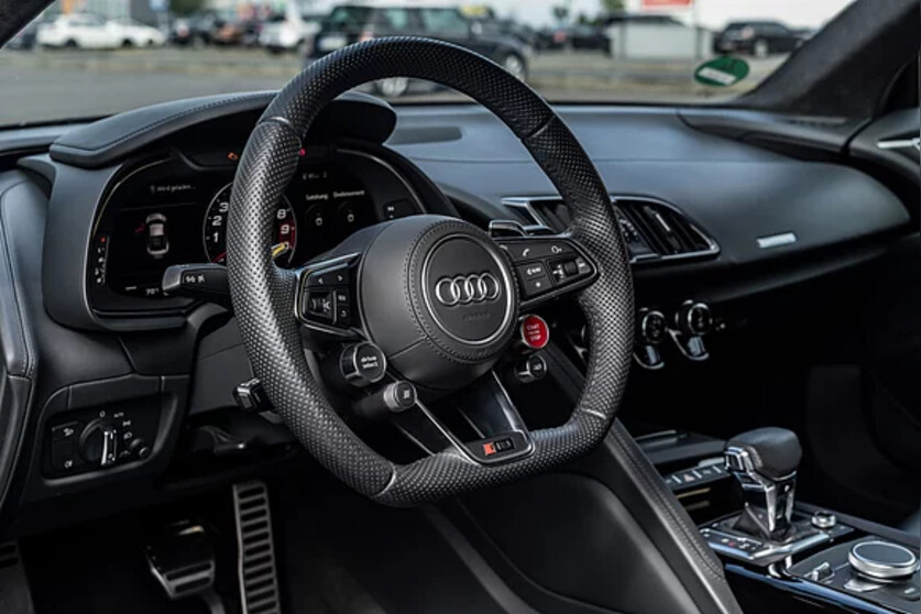 Audi R8 V10 Plus fahren