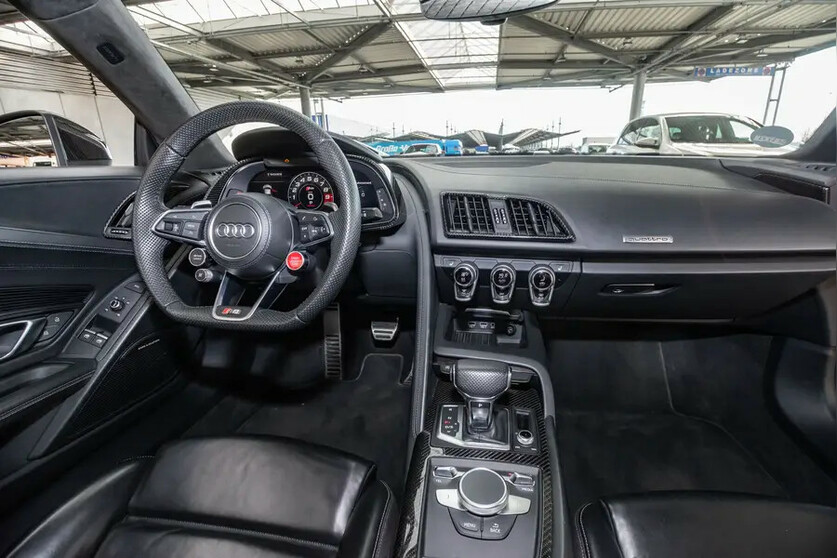 Audi R8 V10 Performance fahren