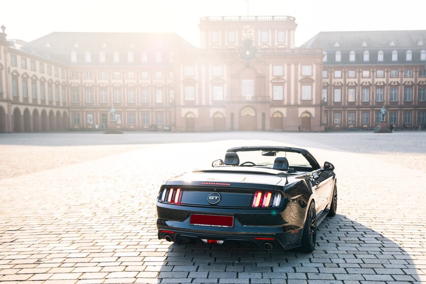 Ford Mustang GT Cabrio mieten