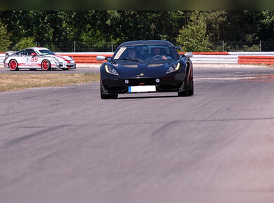 Bild von: Renntaxi Lotus Elise - 5 Runden Groß Dölln